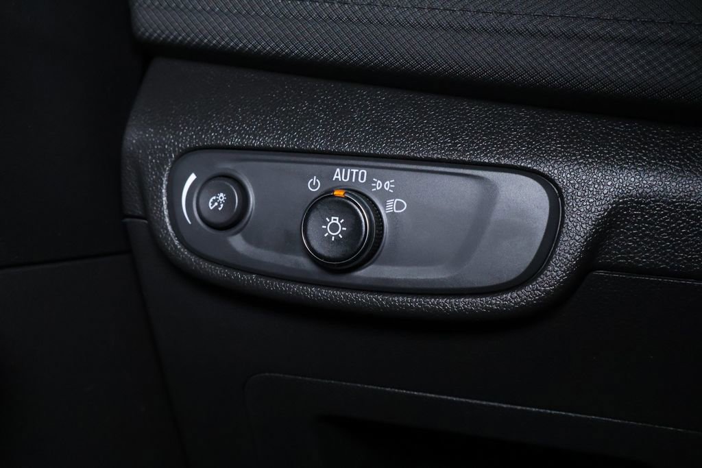 Used 2025 Chevrolet TrailBlazer LT image 23