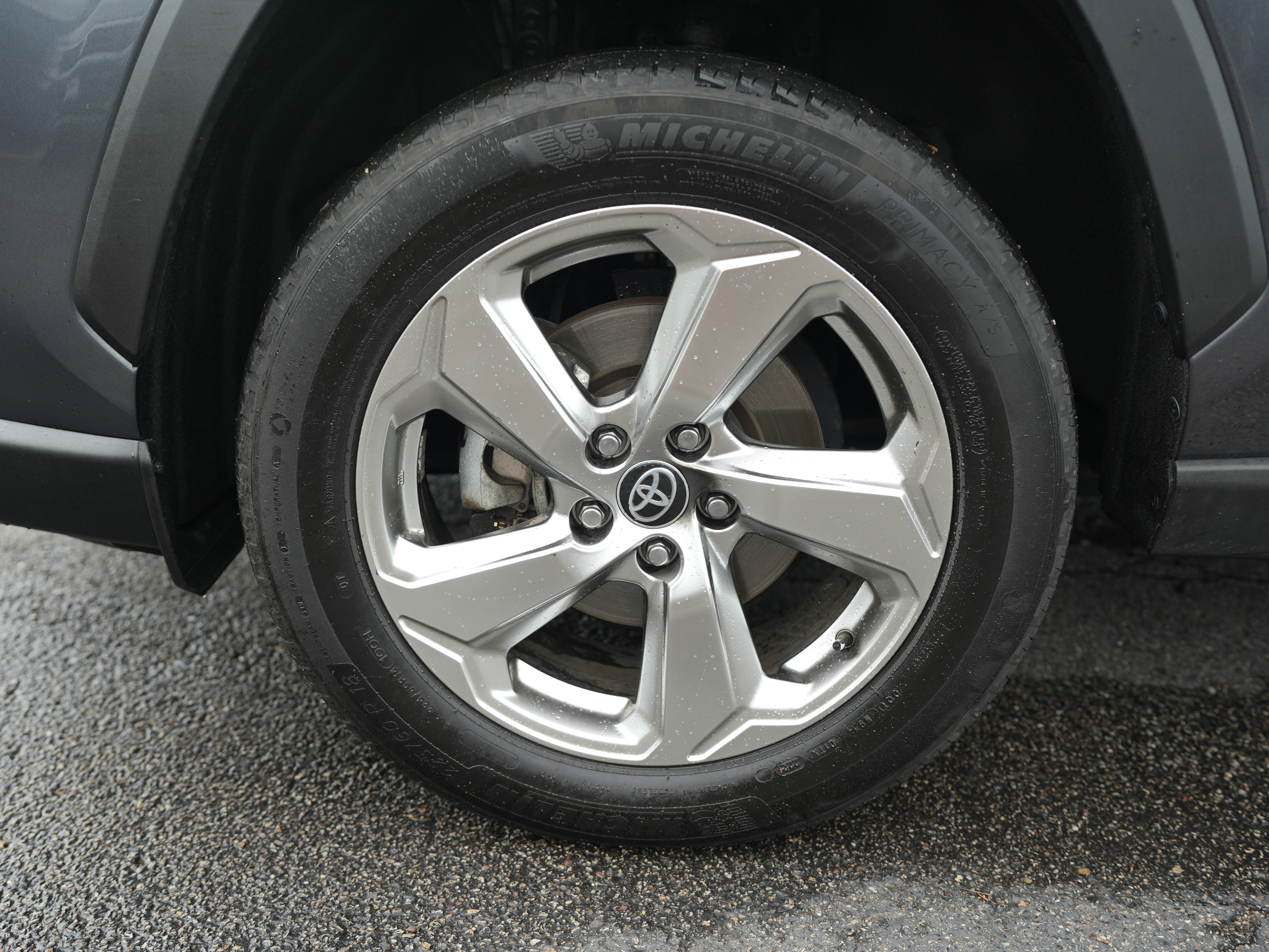 Used 2021 Toyota RAV4 Limited AWD/4WD image 12
