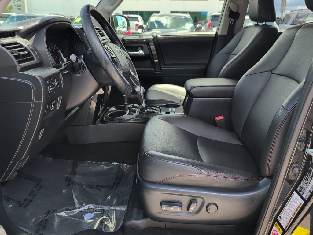 Used 2019 Toyota 4Runner TRD Off-Road Premium AWD/4WD image 8