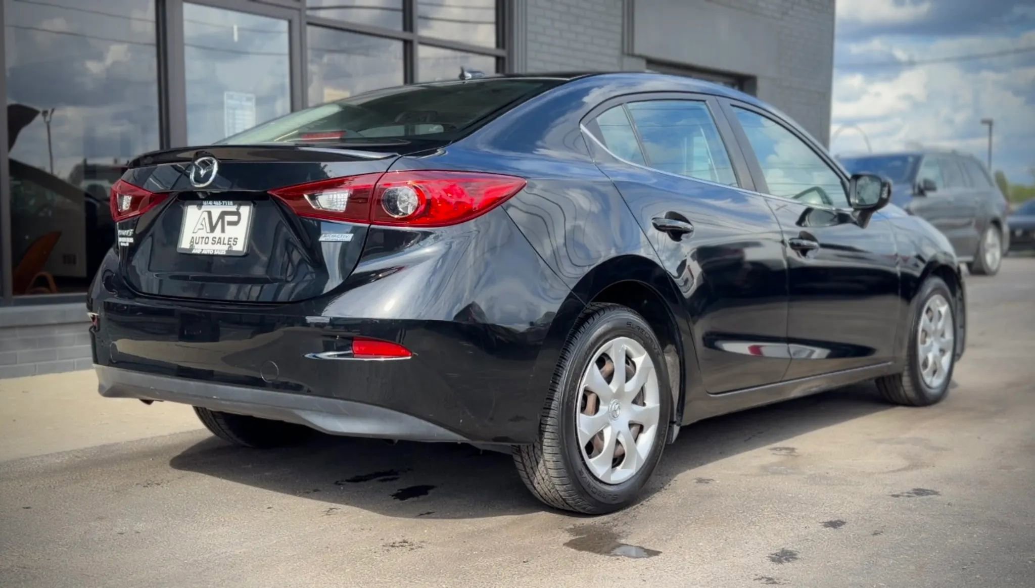 Used 2014 MAZDA MAZDA3 i Grand Touring image 2
