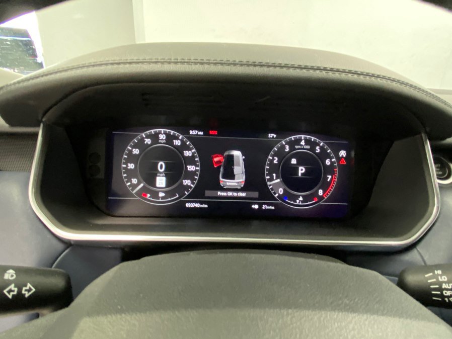 Used 2019 Land Rover Range Rover Sport Supercharged AWD/4WD image 34