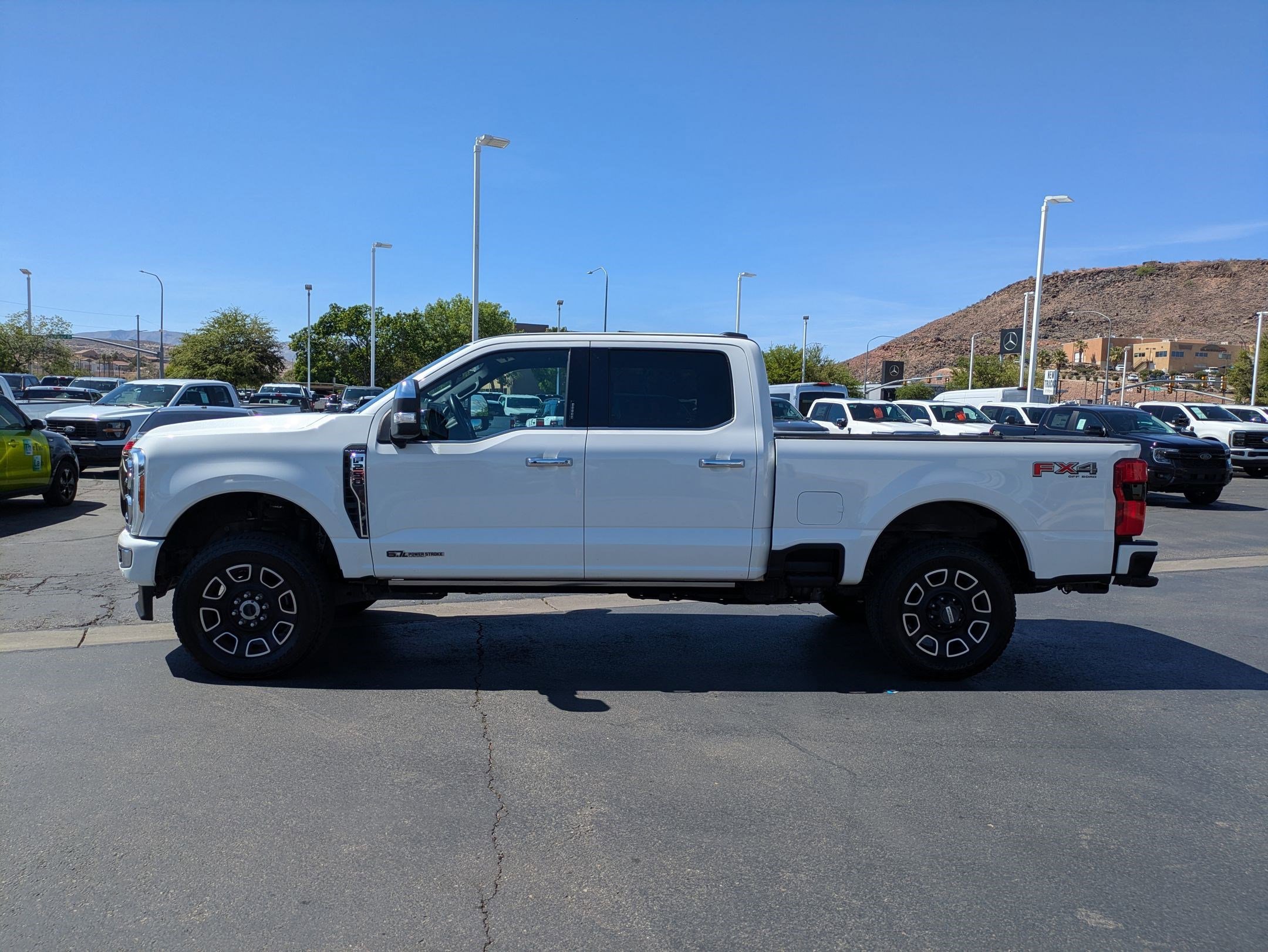 Used 2023 Ford F250 Platinum w/ FX4 Off-Road Package image 9