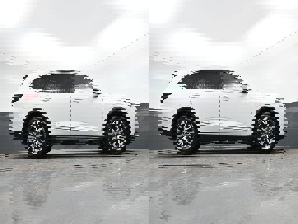 Used 2025 Acura MDX FWD w/ Technology Package image 27