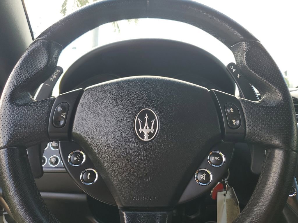 Used 2016 Maserati GranTurismo Sport image 21