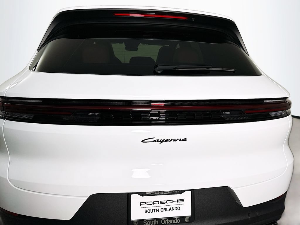Certified 2026 Porsche Cayenne AWD/4WD image 35