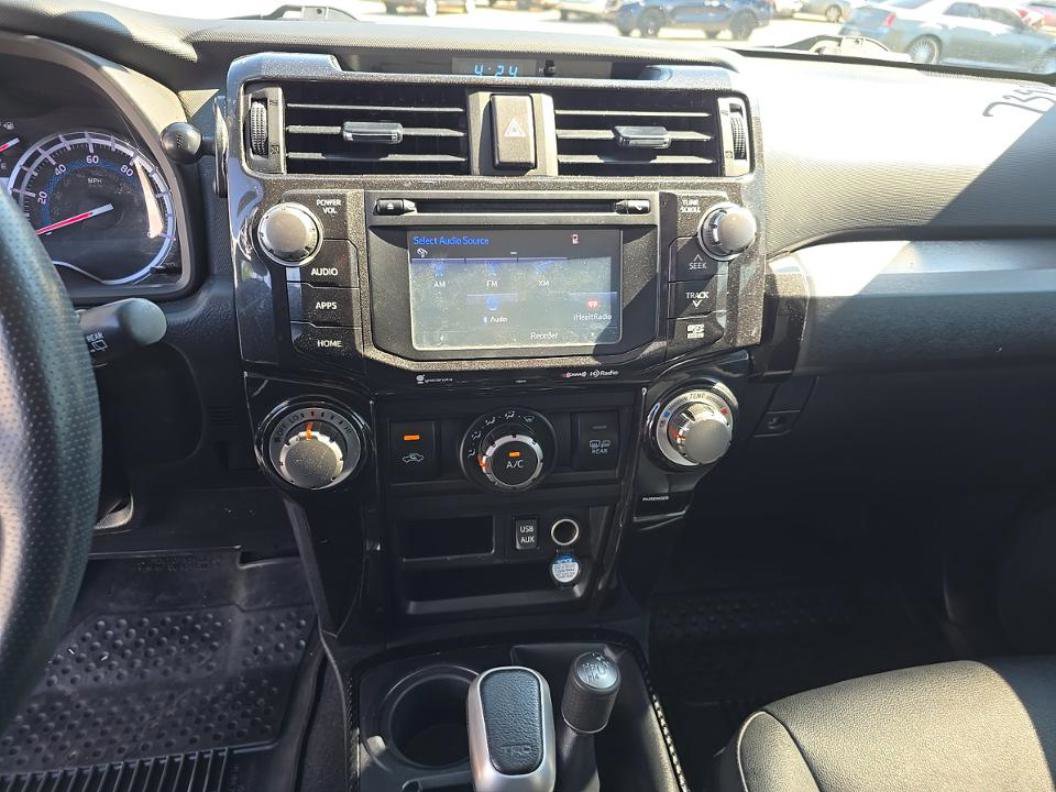 Used 2019 Toyota 4Runner TRD Off-Road Premium AWD/4WD image 15