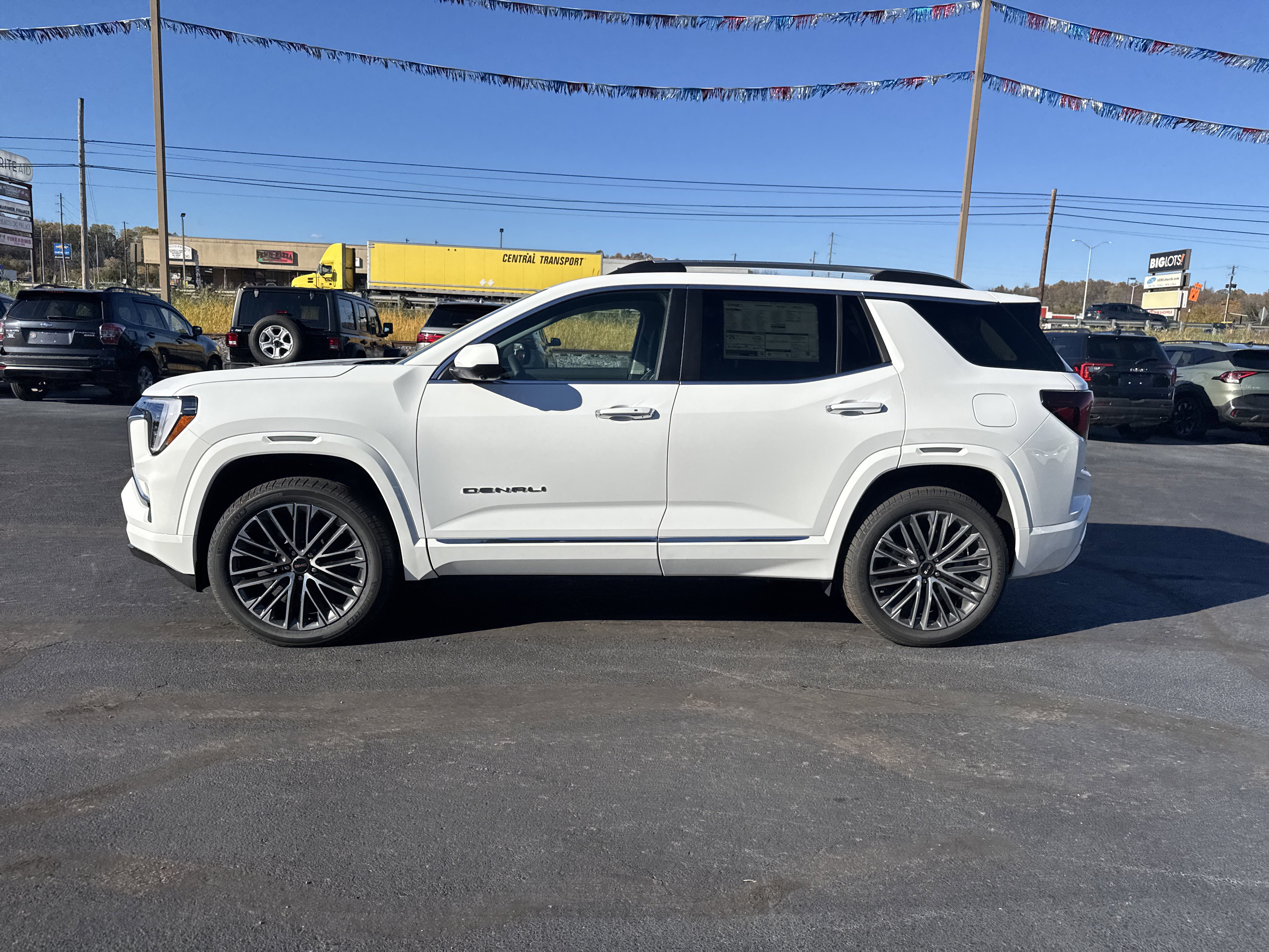 New 2026 GMC Terrain Denali w/ LPO, Floor Liner Package AWD/4WD image 7