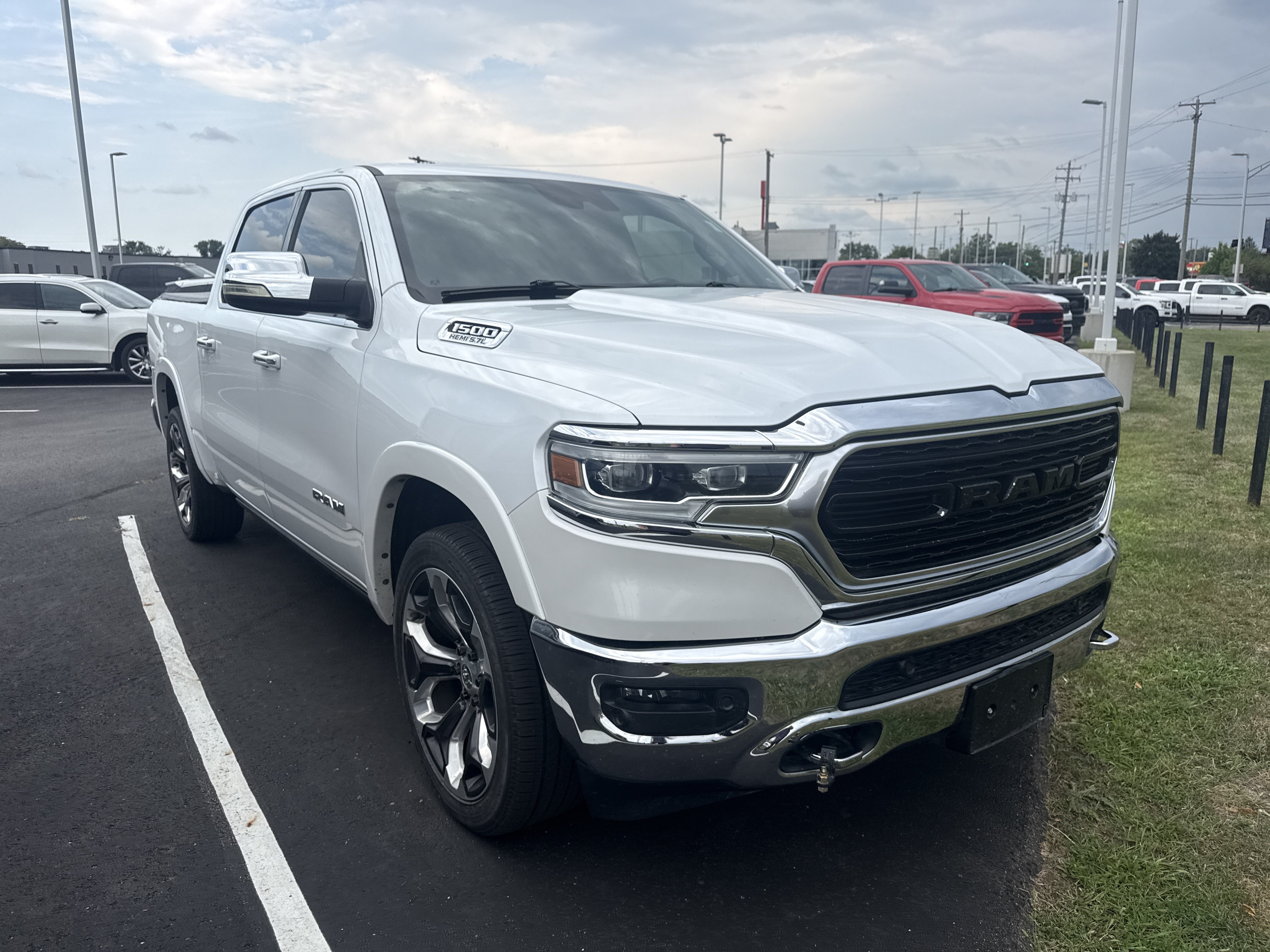 Used 2019 RAM 1500 Limited w/ Advanced Safety Group AWD/4WD image 5