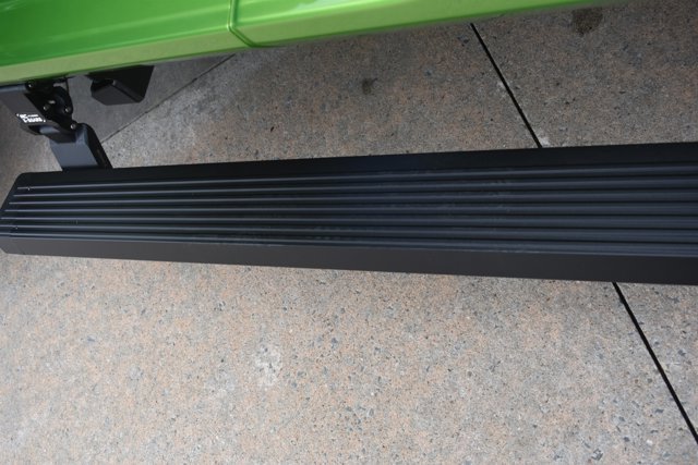 Used 2025 Jeep Gladiator Rubicon w/ Convenience Group image 13