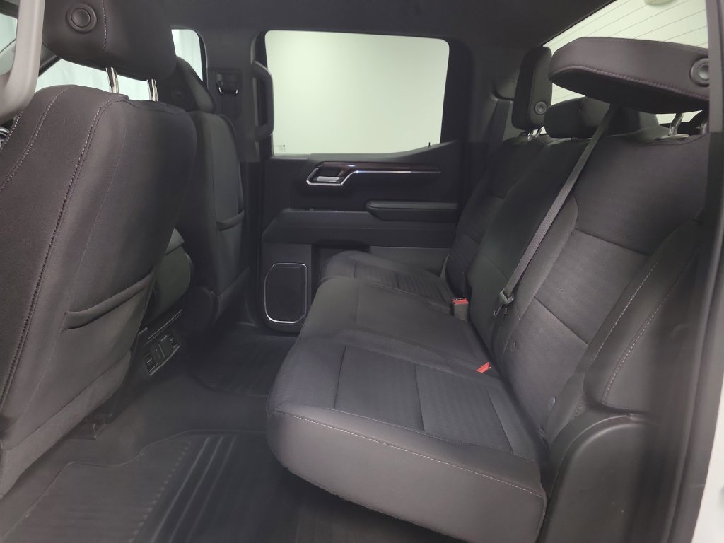 Used 2022 Chevrolet Silverado 1500 LT AWD/4WD image 33