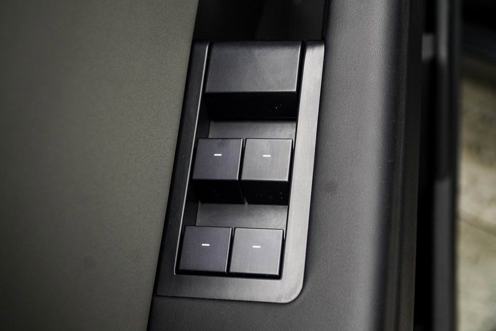 Used 2025 Tesla Cybertruck AWD Crew Cab image 39