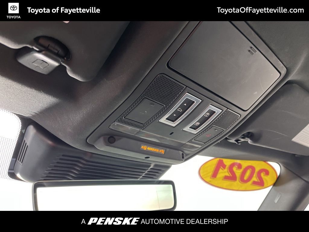 Used 2021 Land Rover Range Rover Evoque SE image 26