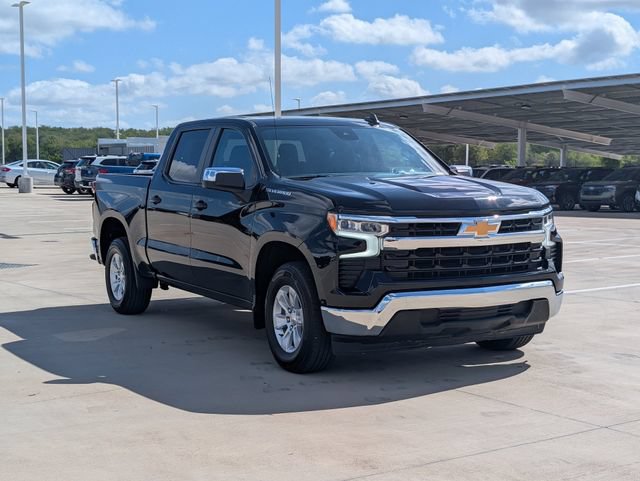 Used 2025 Chevrolet Silverado 1500 LT RWD image 7