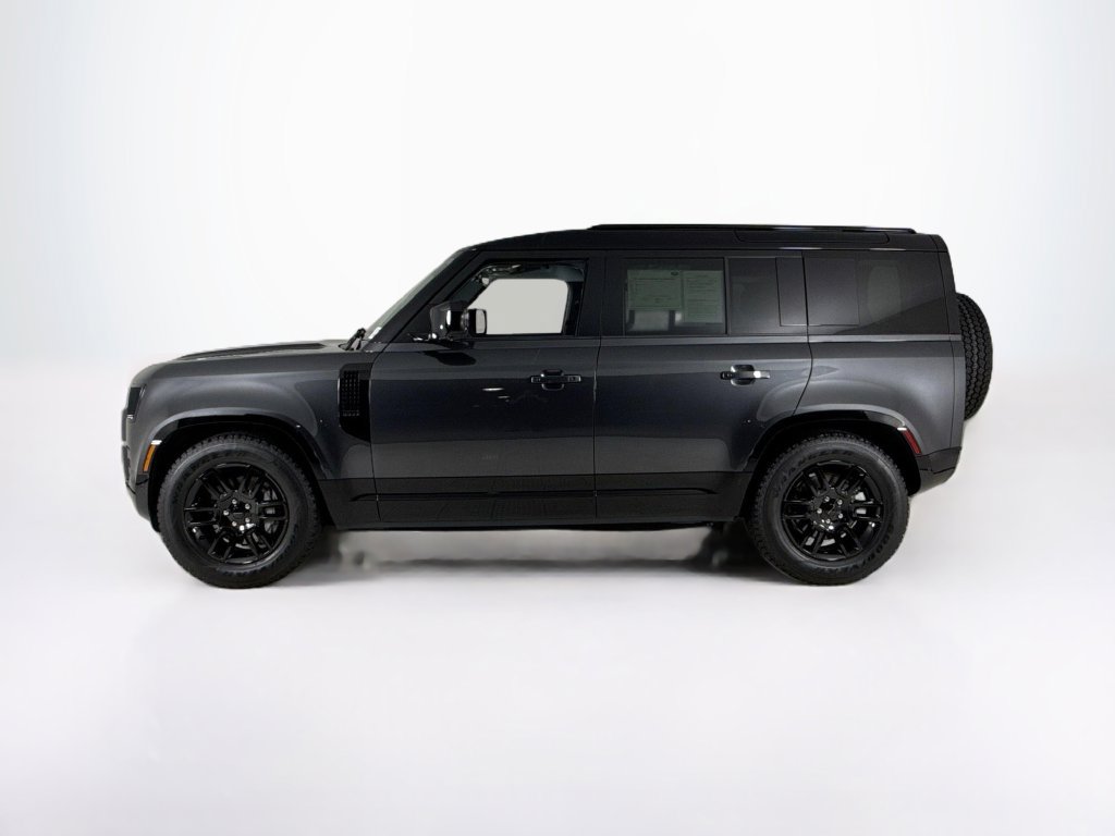 Used 2026 Land Rover Defender 110 X-Dynamic SE AWD/4WD image 2