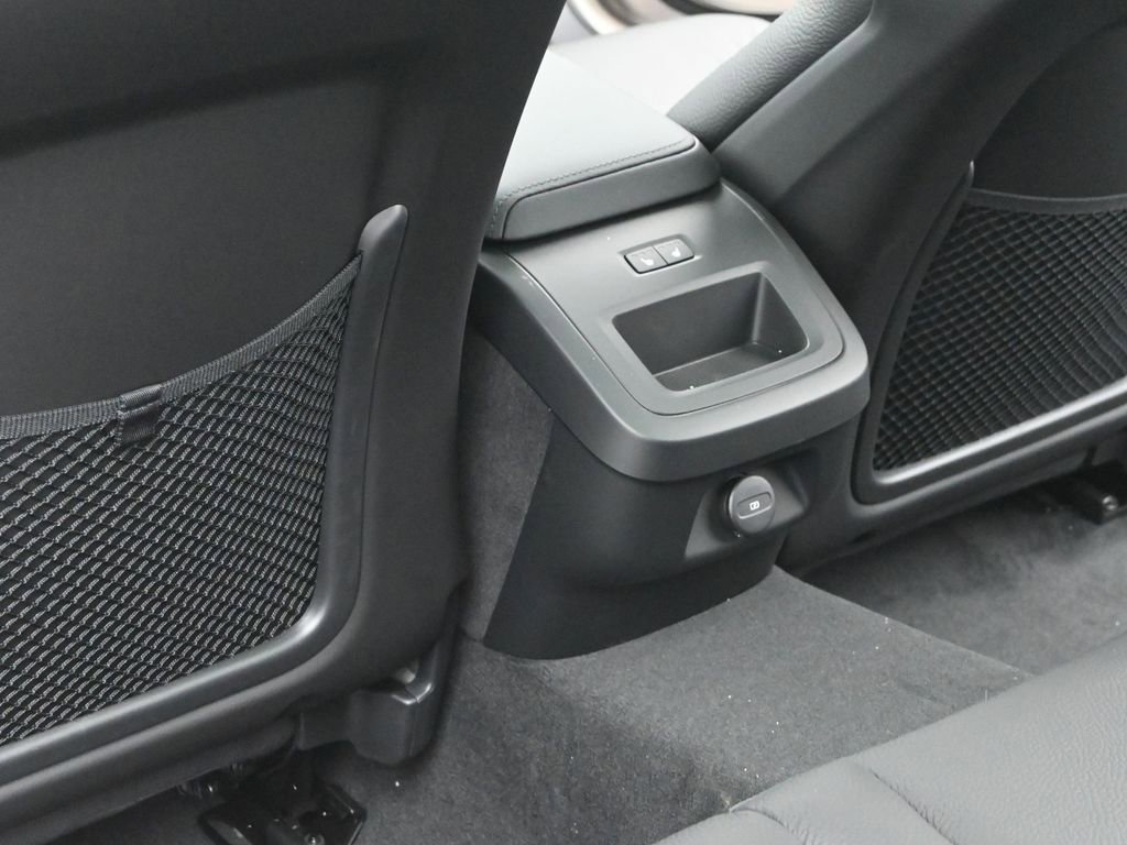 New 2026 Volvo V60 B5 Cross Country Plus w/ Protection Package Premier image 28