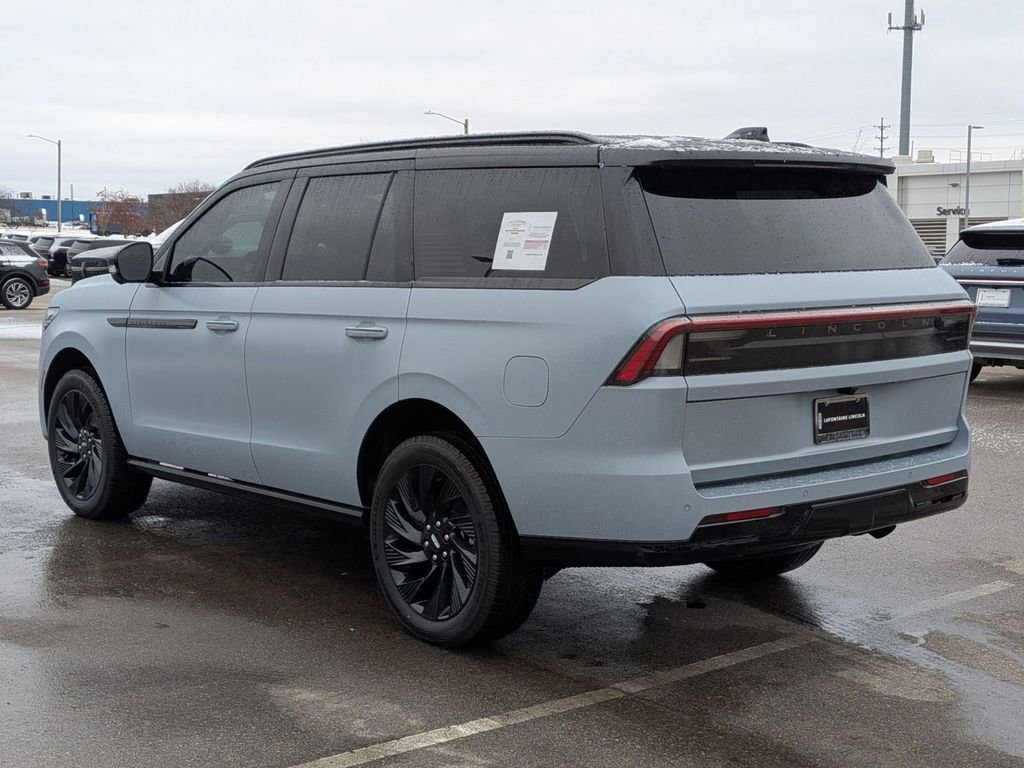 New 2025 Lincoln Navigator Reserve w/ Jet Appearance Package image 3