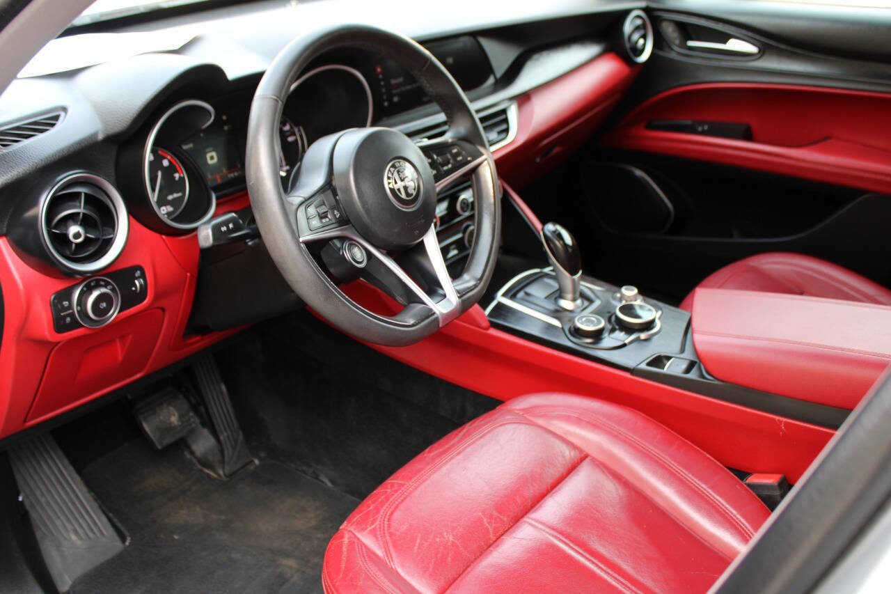 Used 2018 Alfa Romeo Stelvio Sport w/ Cold Weather Package image 18