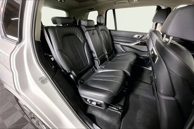 Used 2025 BMW X7 xDrive40i image 25