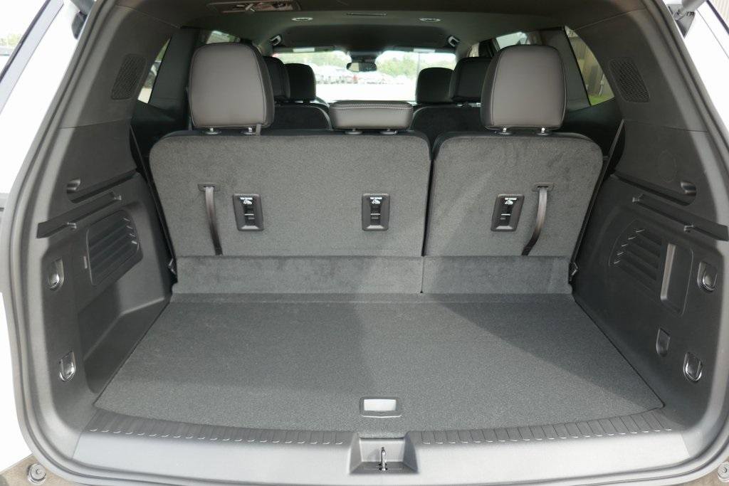 New 2026 Buick Enclave Sport Touring image 14