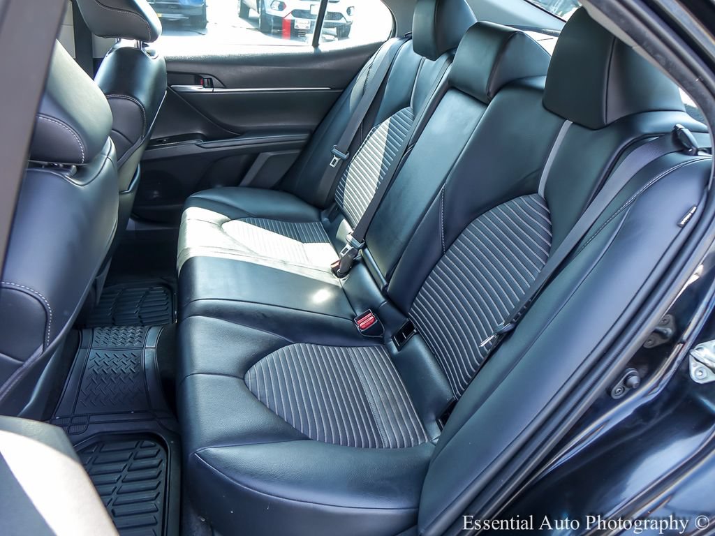 Used 2020 Toyota Camry SE FWD image 10