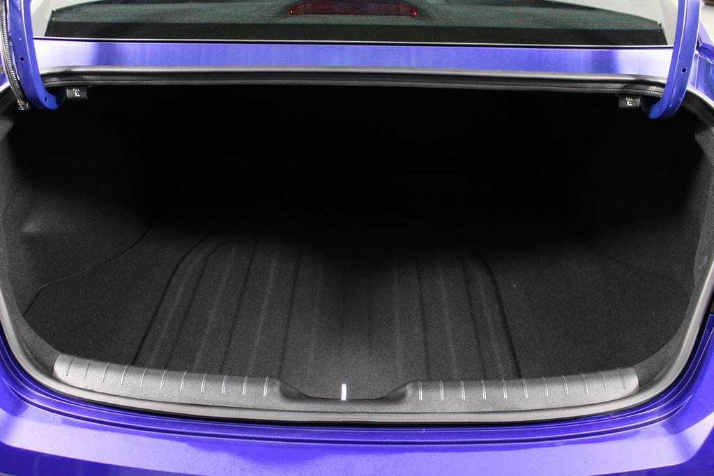 Certified 2025 Hyundai Elantra Sport image 13