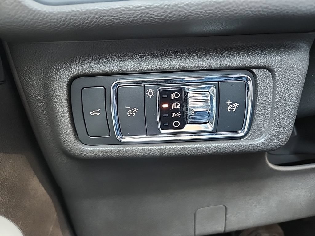 Used 2022 Lincoln Corsair FWD image 26