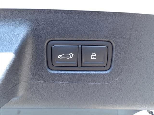 Used 2025 Hyundai Santa Fe Limited image 7