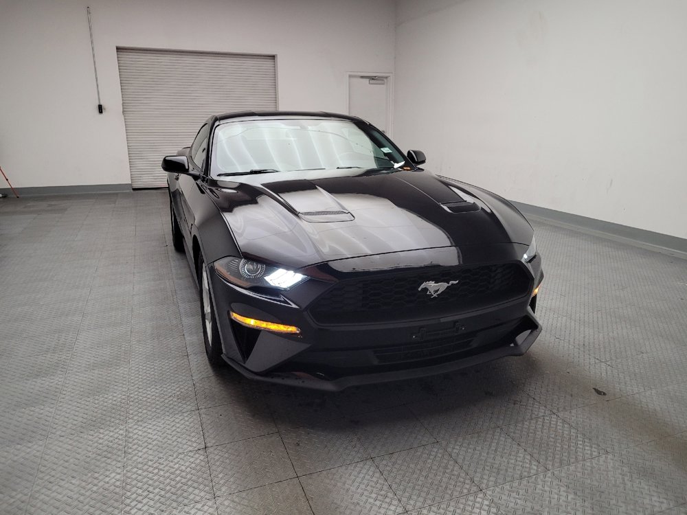 Used 2019 Ford Mustang Coupe image 14