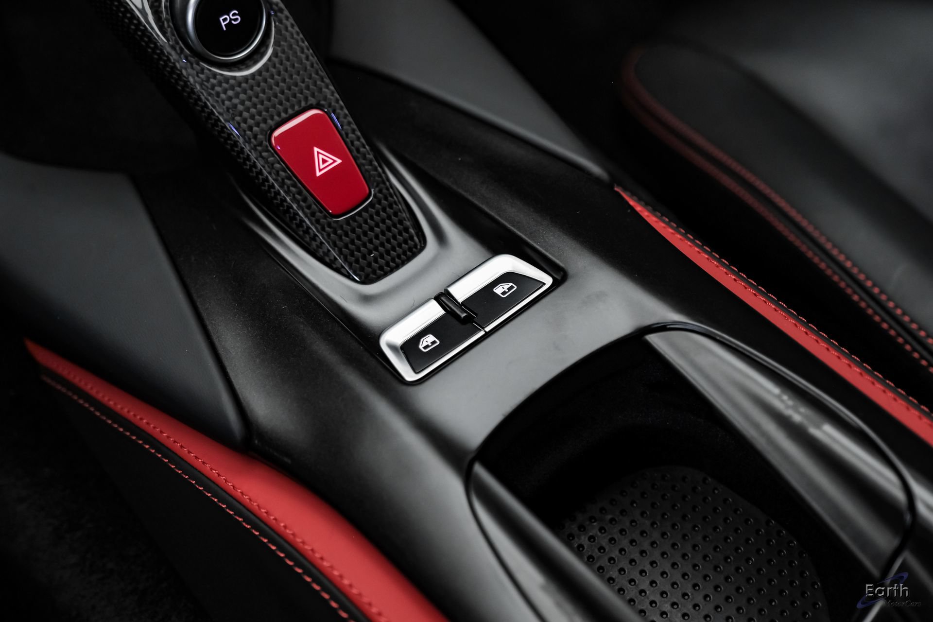 Used 2019 Ferrari 812 Superfast RWD image 76