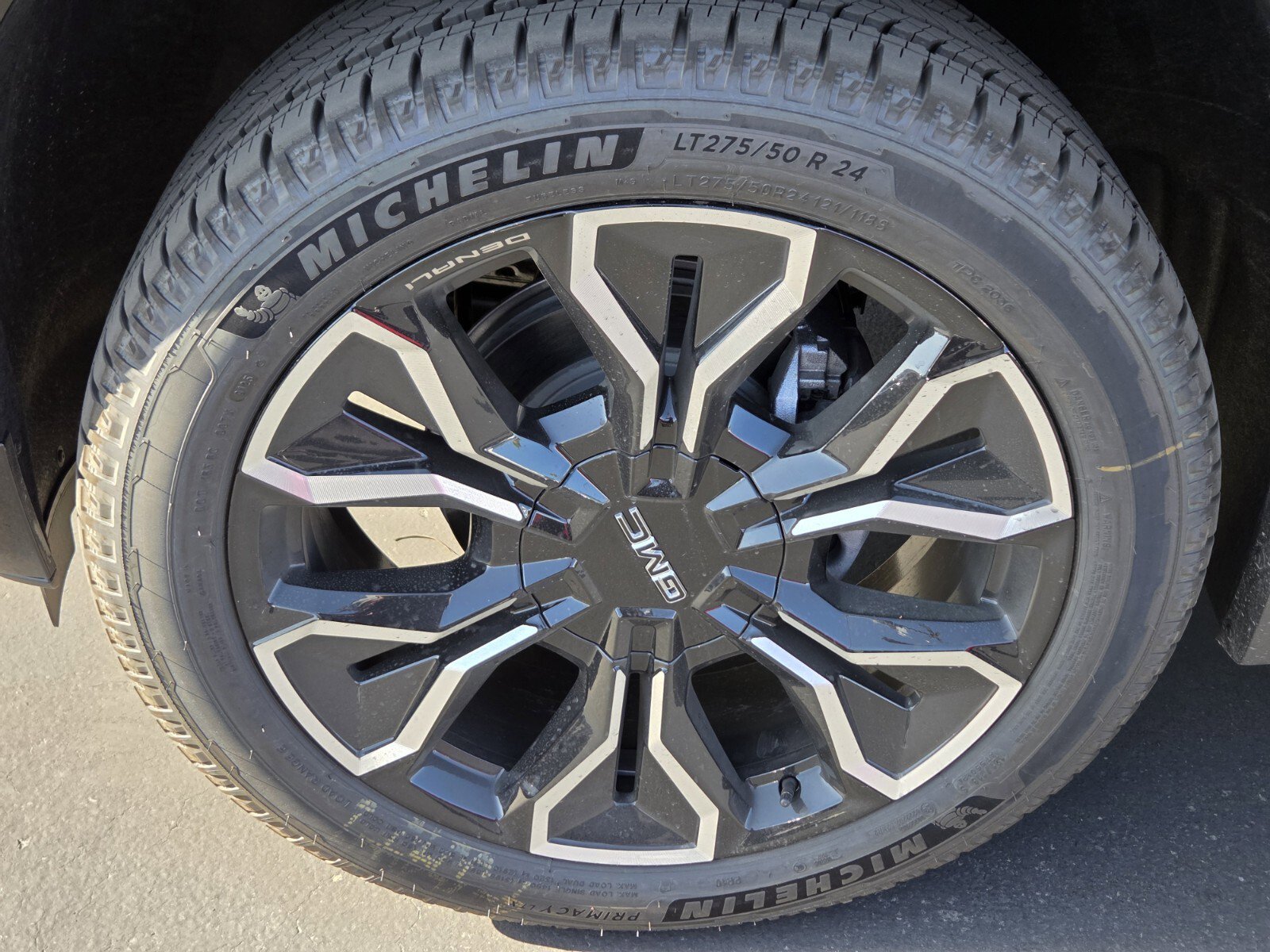 New 2025 GMC Sierra EV Denali image 5