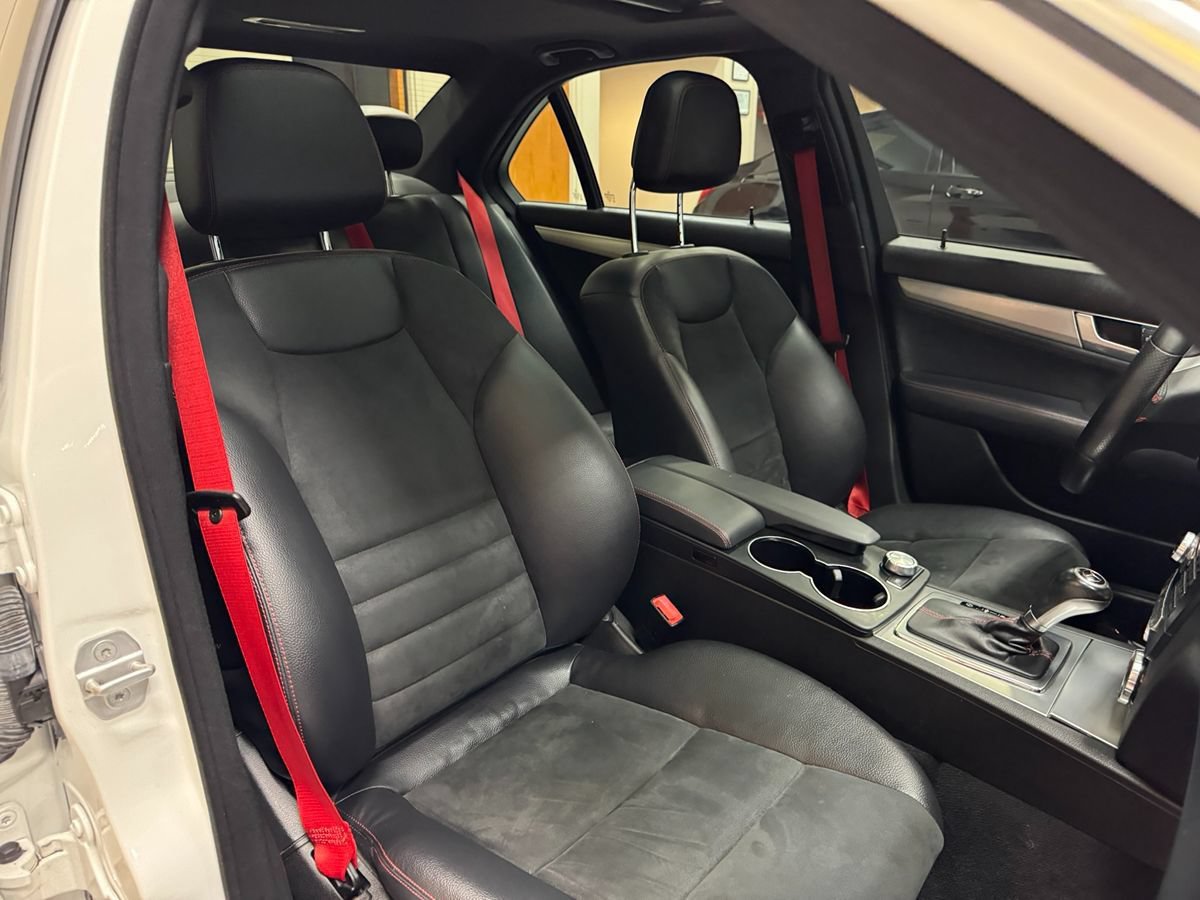 Used 2013 Mercedes-Benz C 300 4MATIC Sedan image 20