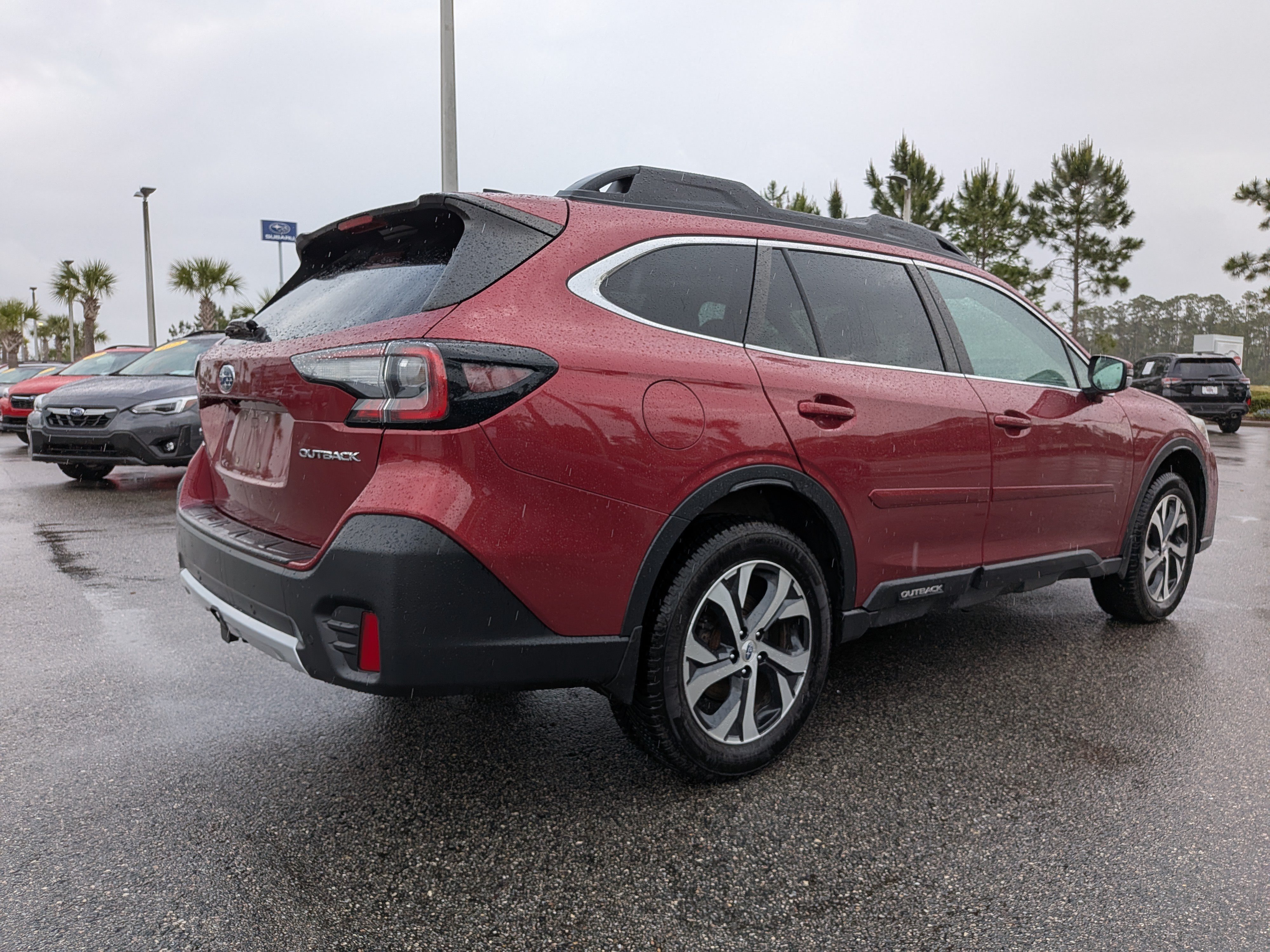 Used 2022 Subaru Outback Limited AWD/4WD image 4