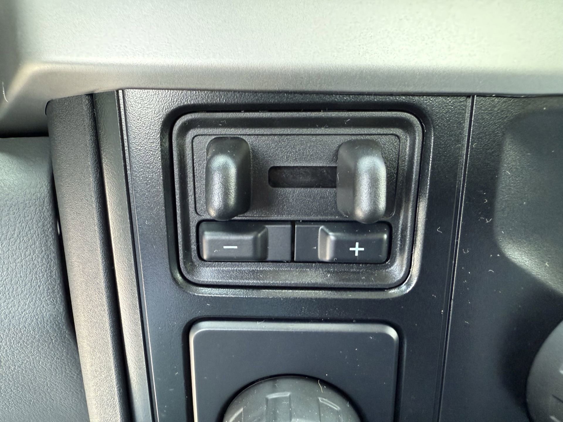 New 2024 Ford F350 XL w/ XL Chrome Package image 9