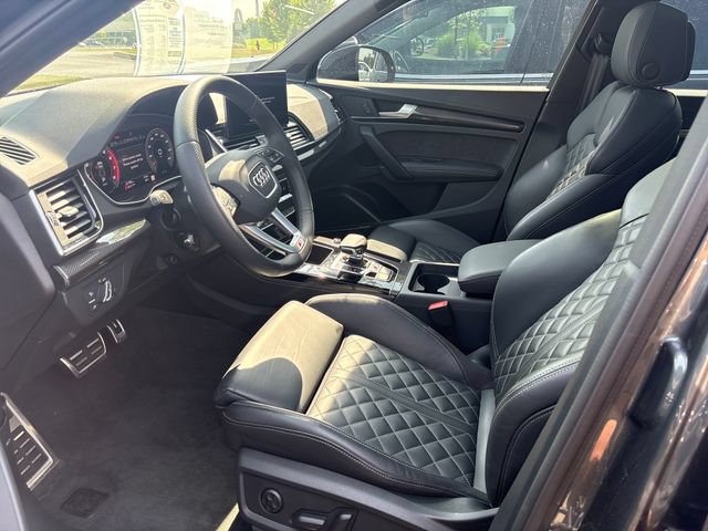 Used 2025 Audi SQ5 Premium Plus AWD/4WD image 12