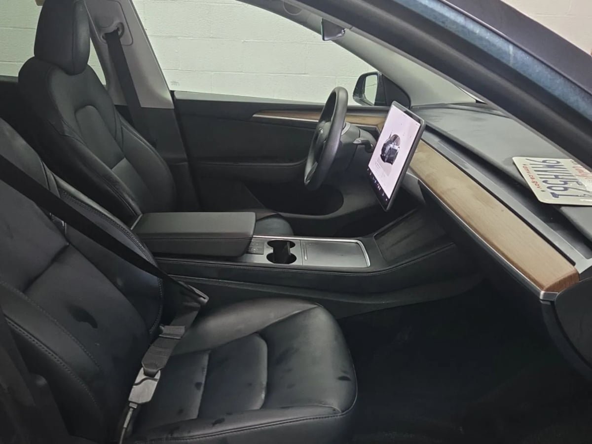 Used 2024 Tesla Model Y Long Range AWD/4WD image 4