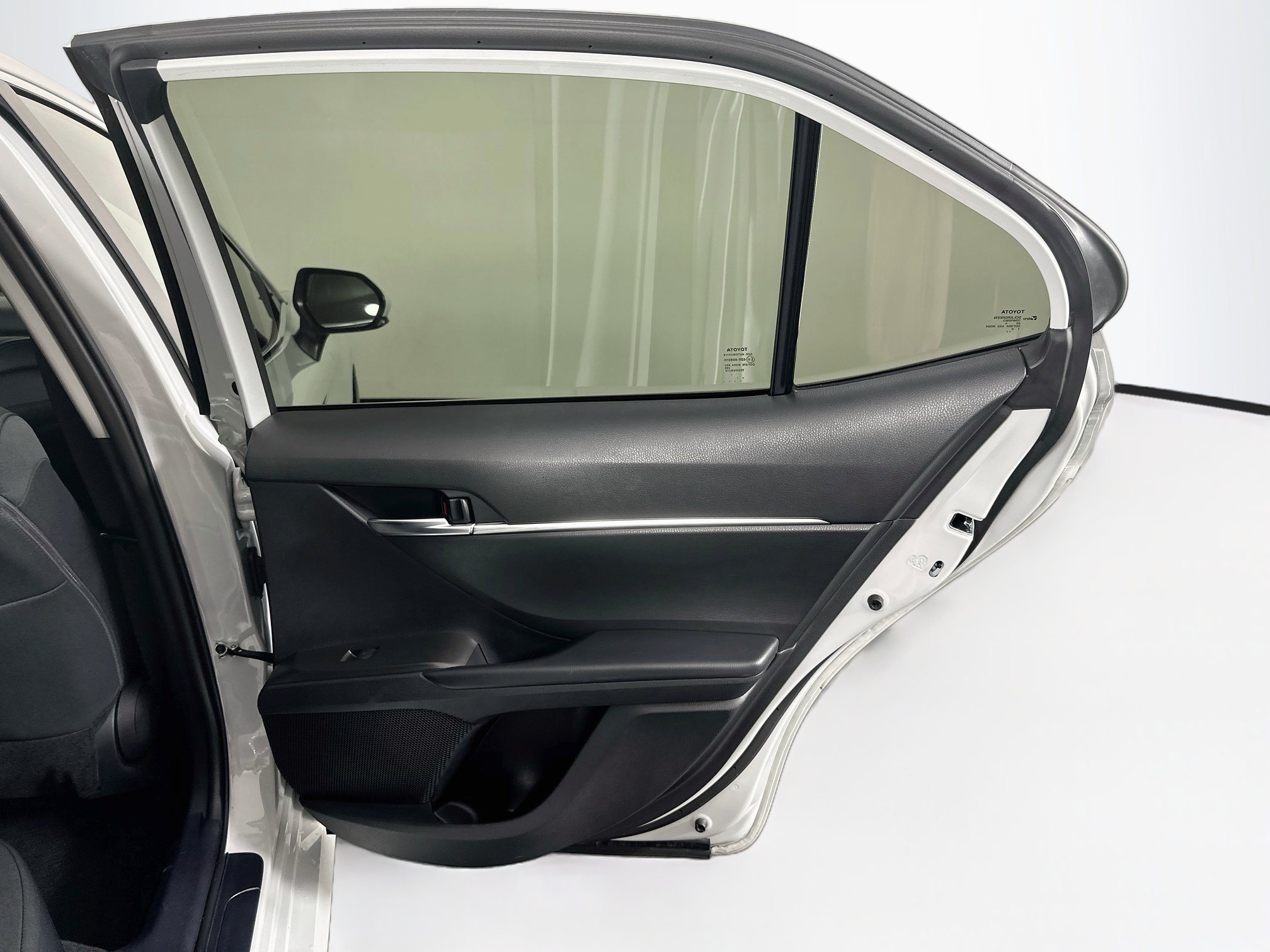 Used 2024 Toyota Camry LE w/ Convenience Package FWD image 30