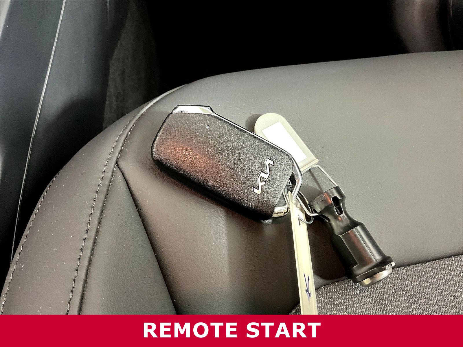 Used 2023 Kia Niro EX FWD image 32