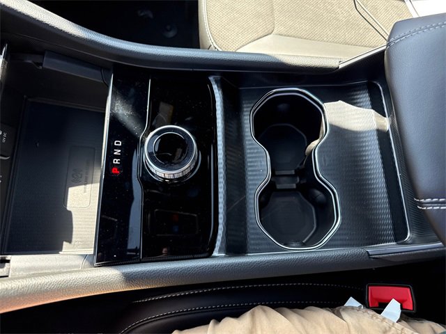 New 2025 Jeep Grand Cherokee Altitude image 23