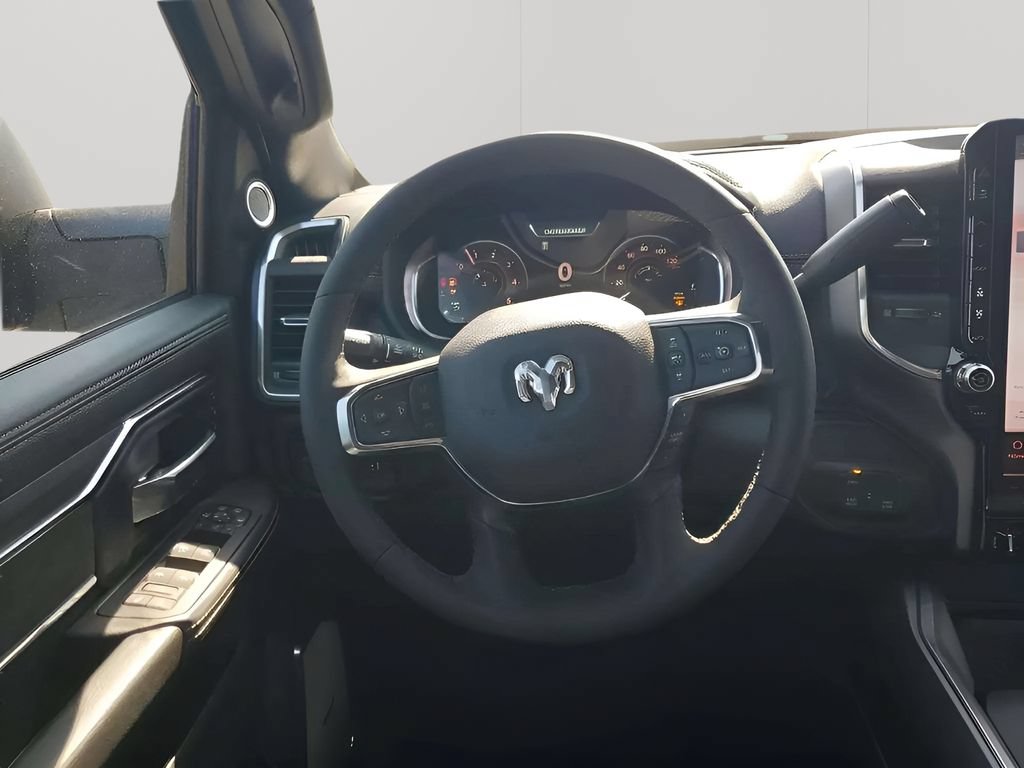 New 2025 RAM 2500 Laramie AWD/4WD image 46