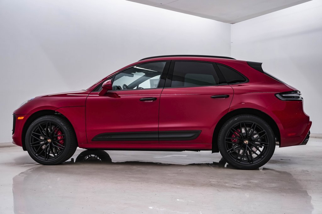 New 2026 Porsche Macan GTS image 2