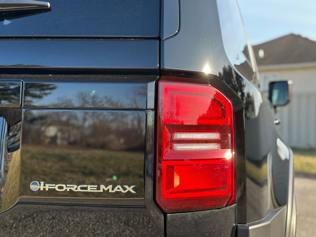 Used 2025 Toyota Land Cruiser w/ Premium Package image 12