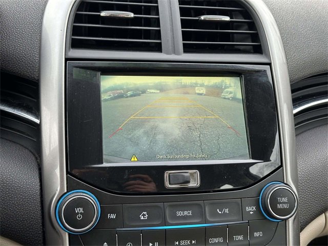 Used 2015 Chevrolet Malibu LT w/ Power Convenience Package image 10