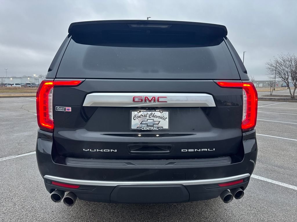 Used 2021 GMC Yukon Denali w/ Denali Premium Package image 5