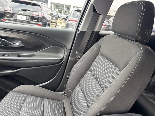 Used 2022 GMC Terrain SLE w/ Elevation Edition image 20