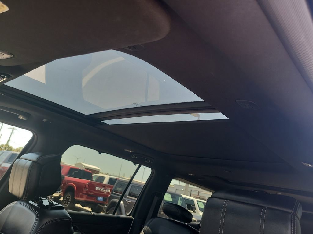 Used 2024 Jeep Grand Wagoneer L 4WD image 20