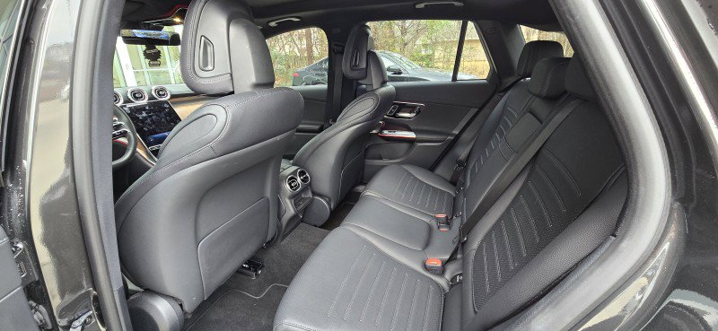 Used 2025 Mercedes-Benz GLC 300 4MATIC image 19