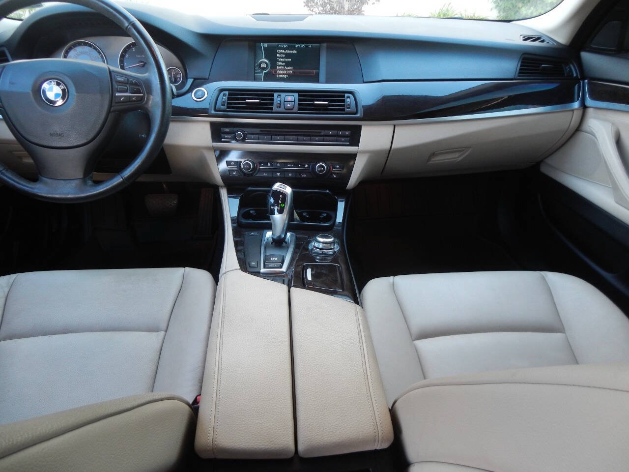 Used 2011 BMW 535i xDrive Sedan AWD/4WD image 2