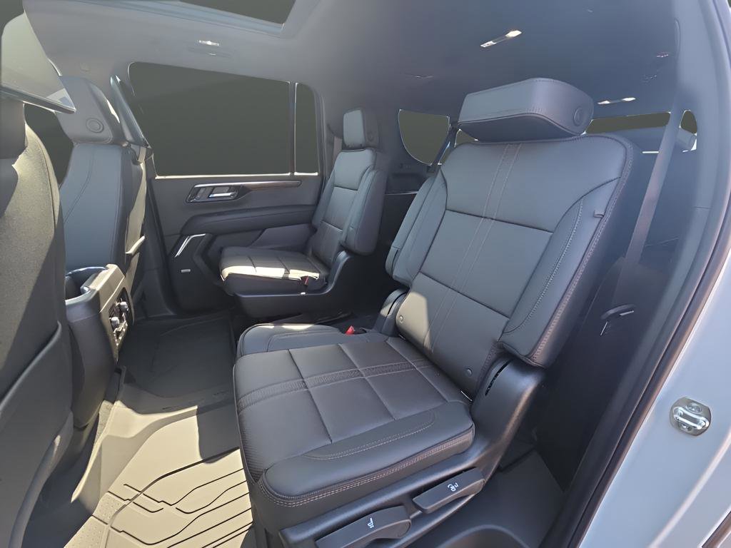 New 2026 Chevrolet Suburban High Country image 14