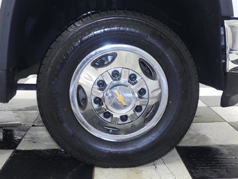 Used 2025 Chevrolet Silverado 3500 LT image 34