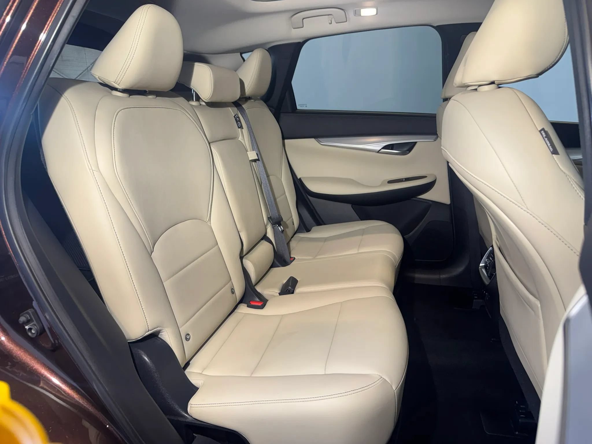 Used 2020 INFINITI QX50 Luxe w/ Navigation Package AWD/4WD image 29